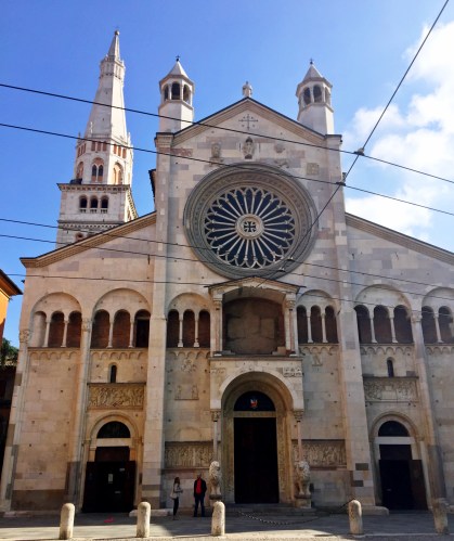 Duomo di Modena, Piazza Grande